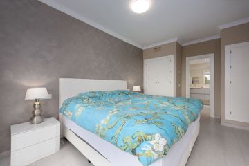 https://cdn.resales-online.com/public/p8fbncrgos/properties/eb11483319eb11f08cfb02e0405b089b/w1200/19-d0ed7da2012a09046d307c195d98e7d6.jpg?v=1744810365