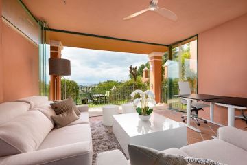 https://cdn.resales-online.com/public/p8fbncrgos/properties/eb11483319eb11f08cfb02e0405b089b/w1200/6-241328e1bcc9c0d8ce1222beb6c967a8.jpg?v=1744810365