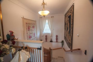 https://cdn.resales-online.com/public/52s7dga2bh/properties/d7cf30991e9c11f0ad0102e0405b089b/w1200/17-dd5fcd4f0eb487dfa3803f7e20814c0e.jpg?v=1745236037