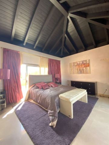 https://cdn.resales-online.com/public/q0hn3977gr/properties/946810051e9a11f0ad0102e0405b089b/w1200/25-45e7a00e8ada30030040e20a35fbccfd.jpg?v=1745234571