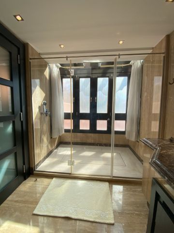 https://cdn.resales-online.com/public/q0hn3977gr/properties/946810051e9a11f0ad0102e0405b089b/w1200/26-c684a62c9f160a1f90904dd925da0645.jpg?v=1745234571