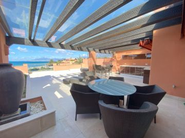 https://cdn.resales-online.com/public/q0hn3977gr/properties/946810051e9a11f0ad0102e0405b089b/w1200/27-f6e8bc237ba13ac4c268badec6354f3d.jpg?v=1745234571