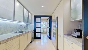 https://cdn.resales-online.com/public/q0hn3977gr/properties/946810051e9a11f0ad0102e0405b089b/w1200/33-f37a7fab00fce6ff6b895520b67d6d6d.jpg?v=1745931992