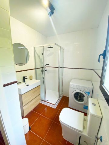 https://cdn.resales-online.com/public/yyhnwftfv9/properties/c9dddc741e1111f08cfb02e0405b089b/w1200/10-bb915d1cb19341576dcdc994b81ab9c5.jpg?v=1745177976