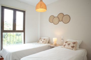 https://cdn.resales-online.com/public/yyhnwftfv9/properties/c9dddc741e1111f08cfb02e0405b089b/w1200/11-20939a0134ad724a8cb2a801094d15a4.jpg?v=1745177976