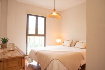 https://cdn.resales-online.com/public/yyhnwftfv9/properties/c9dddc741e1111f08cfb02e0405b089b/w1200/13-5fd73dea700db77384c091ca9818b1a9.jpg?v=1745177976