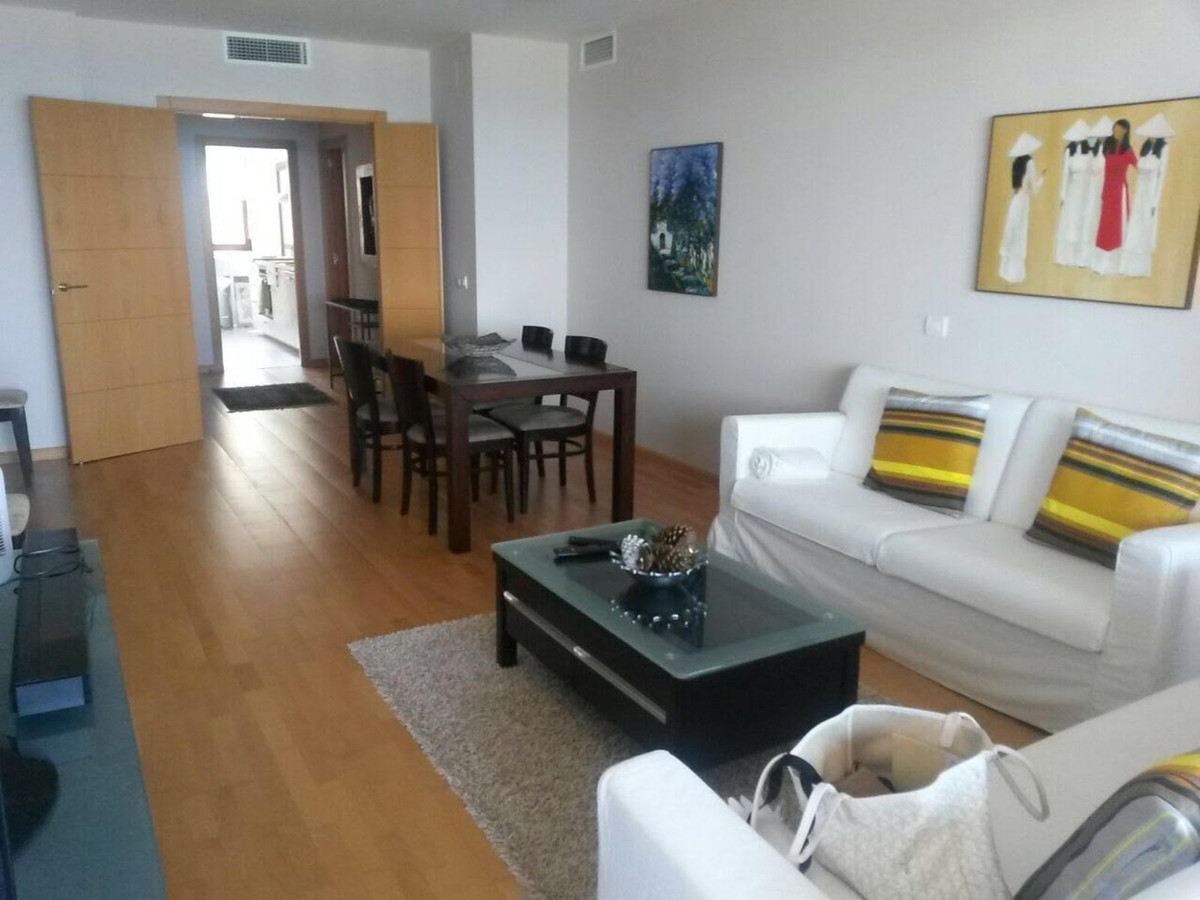 https://cdn.resales-online.com/public/7rg1k5rn6p/properties/abd42eb81d3f11f08cfb02e0405b089b/w1200/1-7980e48d732b6fc85c14b43b94d2aa54.jpg?v=1745301039