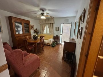 https://cdn.resales-online.com/public/52s7dga2bh/properties/f34eea421f6a11f0ad0102e0405b089b/w1200/1-7980e48d732b6fc85c14b43b94d2aa54.jpg?v=1745324196