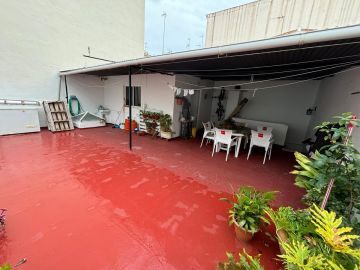 https://cdn.resales-online.com/public/52s7dga2bh/properties/f34eea421f6a11f0ad0102e0405b089b/w1200/29-7c2f312881aea9bbe9ddaeb9640e2c9a.jpg?v=1745324196