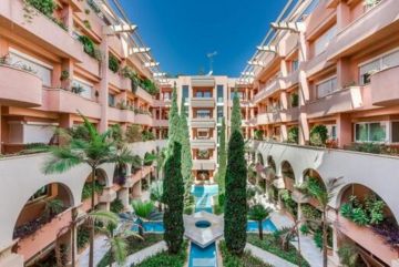 https://cdn.resales-online.com/public/ertu08aq1s/properties/2b8fe7c11f5411f0ad0102e0405b089b/w1200/1-7980e48d732b6fc85c14b43b94d2aa54.jpg?v=1745314612