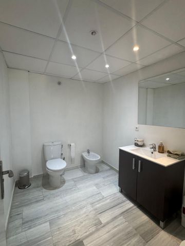 https://cdn.resales-online.com/public/ertu08aq1s/properties/2b8fe7c11f5411f0ad0102e0405b089b/w1200/11-20939a0134ad724a8cb2a801094d15a4.jpg?v=1745314612