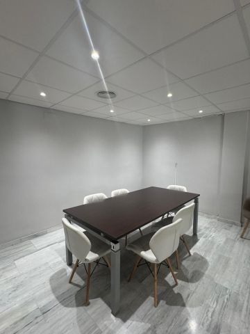 https://cdn.resales-online.com/public/ertu08aq1s/properties/2b8fe7c11f5411f0ad0102e0405b089b/w1200/8-e64a9055bba3e77ac8aca3b893cdf826.jpg?v=1745314612