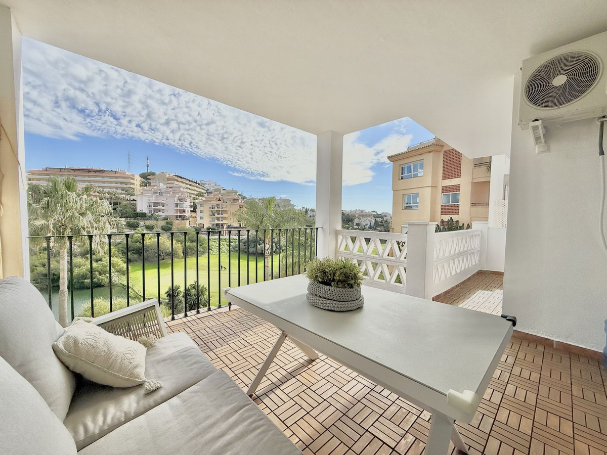 https://cdn.resales-online.com/public/i2o1rtbu2x/properties/025218541eea11f0ad0102e0405b089b/w1200/1-7980e48d732b6fc85c14b43b94d2aa54.jpg?v=1745268685