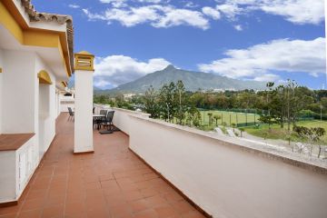 https://cdn.resales-online.com/public/p8fbncrgos/properties/c687deff1ec411f0ad0102e0405b089b/w1200/10-bb915d1cb19341576dcdc994b81ab9c5.jpg?v=1745313873