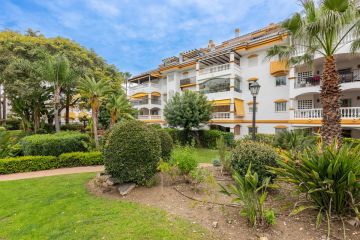 https://cdn.resales-online.com/public/p8fbncrgos/properties/c687deff1ec411f0ad0102e0405b089b/w1200/16-ec67b526875bf0124b6ce4328a754439.jpg?v=1745313873