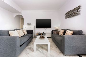 https://cdn.resales-online.com/public/p8fbncrgos/properties/c687deff1ec411f0ad0102e0405b089b/w1200/23-79897b85162c6a486c7a4d1eb46924dd.jpg?v=1745313873