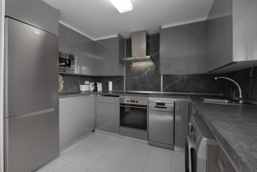 https://cdn.resales-online.com/public/p8fbncrgos/properties/c687deff1ec411f0ad0102e0405b089b/w1200/8-e64a9055bba3e77ac8aca3b893cdf826.jpg?v=1745313873