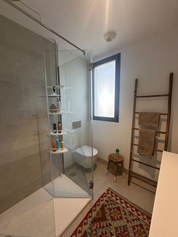 https://cdn.resales-online.com/public/p98edqpeua/properties/0721cbdf202511f0ad0102e0405b089b/w1200/23-79897b85162c6a486c7a4d1eb46924dd.jpg?v=1745406285