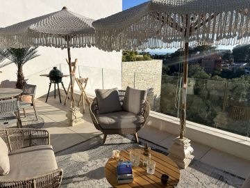 https://cdn.resales-online.com/public/p98edqpeua/properties/0721cbdf202511f0ad0102e0405b089b/w1200/39-a493fe9149752455d4aa759b42ca0ea1.jpg?v=1745406285