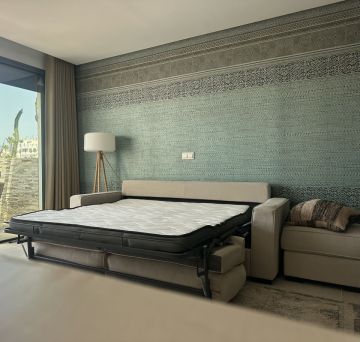 https://cdn.resales-online.com/public/p98edqpeua/properties/0721cbdf202511f0ad0102e0405b089b/w1200/43-a8f5d713bac48f35147f2e8bcee96193.jpg?v=1751293877