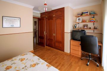 https://cdn.resales-online.com/public/9c125lukd5/properties/f45bcfbbbd3f11ef84cf0217bc231ef4/w1200/12-53013098fcab6c38b1379cd33298e050.jpg?v=1734530579