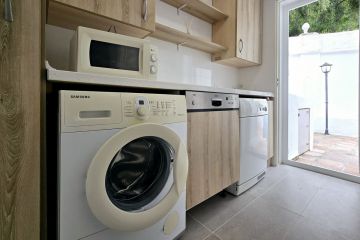 https://cdn.resales-online.com/public/66nt3mzl2e/properties/87518fdf1f7111f0ad0102e0405b089b/w1200/10-bb915d1cb19341576dcdc994b81ab9c5.jpg?v=1745498885