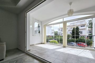 https://cdn.resales-online.com/public/66nt3mzl2e/properties/87518fdf1f7111f0ad0102e0405b089b/w1200/15-11d12f2f454f2f5e9b981fdd8b901d51.jpg?v=1745498885