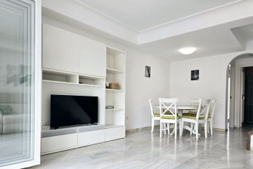 https://cdn.resales-online.com/public/66nt3mzl2e/properties/87518fdf1f7111f0ad0102e0405b089b/w1200/19-d0ed7da2012a09046d307c195d98e7d6.jpg?v=1745498885