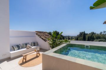https://cdn.resales-online.com/public/xxgluerdu7/properties/af33911b225811f0ad0102e0405b089b/w1200/1-7980e48d732b6fc85c14b43b94d2aa54.jpg?v=1745646073