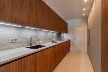 https://cdn.resales-online.com/public/xxgluerdu7/properties/af33911b225811f0ad0102e0405b089b/w1200/10-bb915d1cb19341576dcdc994b81ab9c5.jpg?v=1745646073