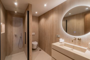 https://cdn.resales-online.com/public/xxgluerdu7/properties/af33911b225811f0ad0102e0405b089b/w1200/32-e7f90ea5feef5e01d64d74d6b6d8a834.jpg?v=1745646073