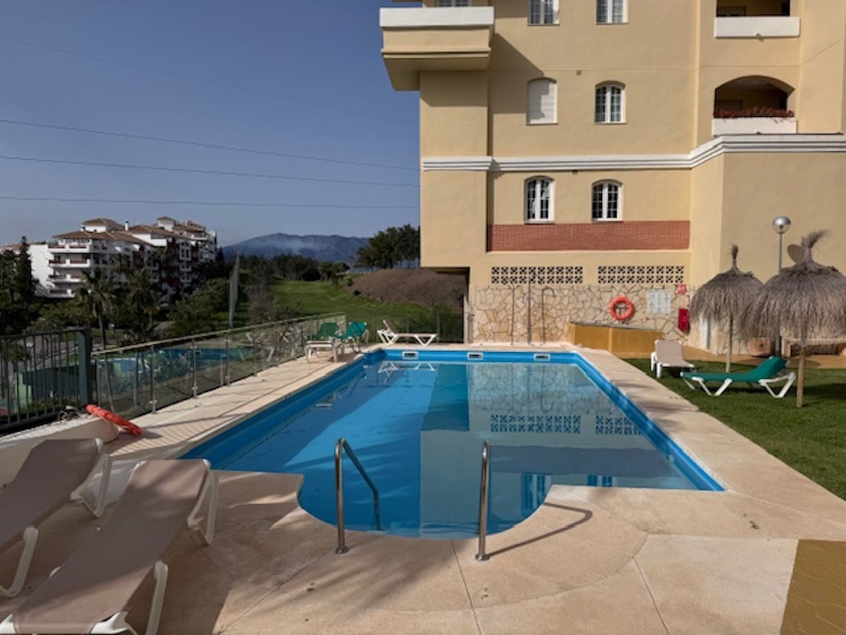 https://cdn.resales-online.com/public/25mec9ljyd/properties/f20f57e4220c11f0ad0102e0405b089b/w1200/1-7980e48d732b6fc85c14b43b94d2aa54.jpg?v=1745613800