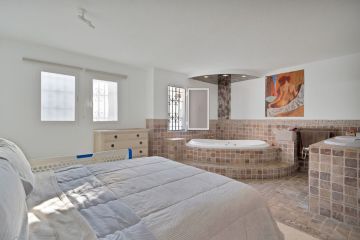 https://cdn.resales-online.com/public/d13g14day9/properties/db37e14021bd11f0ad0102e0405b089b/w1200/5-3595ad71cbd87be6c3643a4285ef4791.jpg?v=1745580917