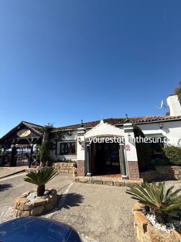 https://cdn.resales-online.com/public/yit7kxtm9e/properties/50f33fb71ee611f0ad0102e0405b089b/w1200/9-467d0cee5b725f3ef65f102a0c2e69c0.jpg?v=1746024957