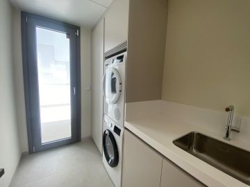 https://cdn.resales-online.com/public/jss4682jto/properties/151a1733ff5211ef8cfb02e0405b089b/w1200/18-cc72f169493c096e712837ff5d8b6e41.jpg?v=1741951916