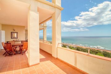 https://cdn.resales-online.com/public/14ldb8jhxc/properties/5366f1911f6811f0ad0102e0405b089b/w1200/32-e7f90ea5feef5e01d64d74d6b6d8a834.jpg?v=1746205949