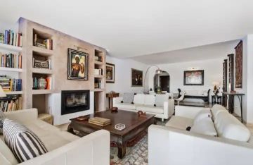 https://cdn.resales-online.com/public/ps20nwoexc/properties/1beb722ddfdf11ef8ce602e0405b089b/w1200/10-bb915d1cb19341576dcdc994b81ab9c5.jpg?v=1744715977