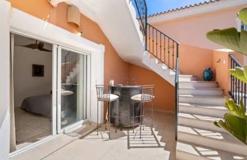 https://cdn.resales-online.com/public/ps20nwoexc/properties/1beb722ddfdf11ef8ce602e0405b089b/w1200/20-d1f7658cbe4ba6cd8666fec30fba80ad.jpg?v=1744715977