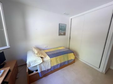 https://cdn.resales-online.com/public/76cahlr3vj/properties/435452b4974611ef84cf0217bc231ef4/w1200/18-cc72f169493c096e712837ff5d8b6e41.jpg?v=1730354950