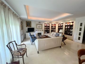 https://cdn.resales-online.com/public/76cahlr3vj/properties/435452b4974611ef84cf0217bc231ef4/w1200/4-c23c0f86247804fa50226aecd8b0b2c8.jpg?v=1730354950