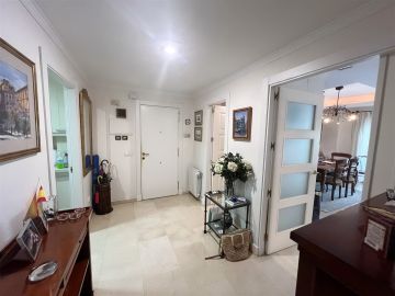 https://cdn.resales-online.com/public/76cahlr3vj/properties/435452b4974611ef84cf0217bc231ef4/w1200/9-467d0cee5b725f3ef65f102a0c2e69c0.jpg?v=1730354950