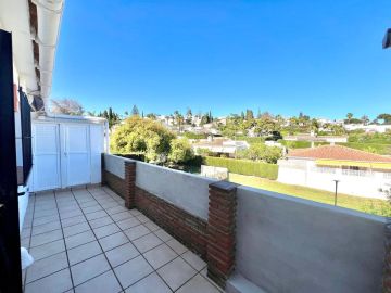 https://cdn.resales-online.com/public/lpmvx8mnt1/properties/5500b75029eb11f0ad0102e0405b089b/w1200/11-20939a0134ad724a8cb2a801094d15a4.jpg?v=1746483103