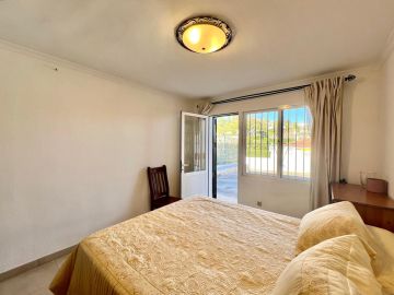 https://cdn.resales-online.com/public/lpmvx8mnt1/properties/5500b75029eb11f0ad0102e0405b089b/w1200/19-d0ed7da2012a09046d307c195d98e7d6.jpg?v=1746483103