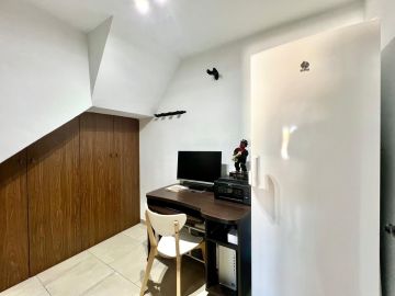 https://cdn.resales-online.com/public/lpmvx8mnt1/properties/5500b75029eb11f0ad0102e0405b089b/w1200/22-bcf8e6250e0bab365f900a8ac31ac040.jpg?v=1746483103