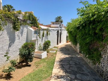 https://cdn.resales-online.com/public/lpmvx8mnt1/properties/5500b75029eb11f0ad0102e0405b089b/w1200/30-5e8634ec9576c9ad4825a6dec5b5d375.jpg?v=1746483103