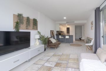 https://cdn.resales-online.com/public/rt1cuhsqdn/properties/8f69a0e025a611f0ad0102e0405b089b/w1200/3-e898b2bb2a2fdfd06d2c39894dce8316.jpg?v=1746009615