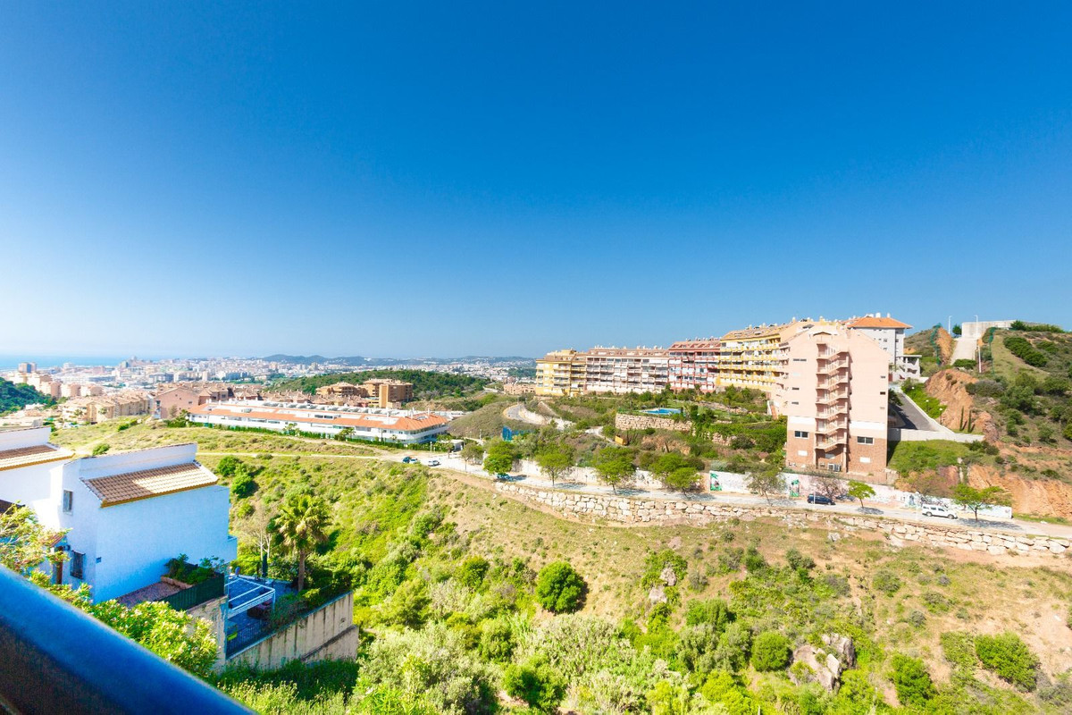 https://cdn.resales-online.com/public/jnksu6klry/properties/72bda969151011f08cfb02e0405b089b/w1200/1-7980e48d732b6fc85c14b43b94d2aa54.jpg?v=1746529783