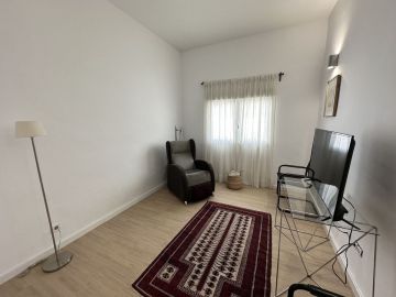 https://cdn.resales-online.com/public/wzh084gdt9/properties/c9882b0c0ff911f08cfb02e0405b089b/w1200/24-613bbc26f32d7013d348ef202dd30a43.jpg?v=1743628596