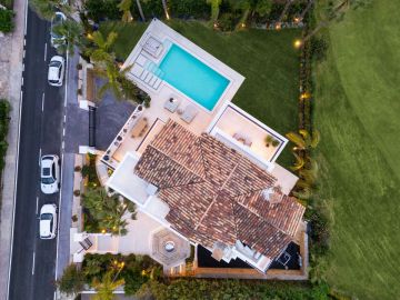 https://cdn.resales-online.com/public/vj79r8sgv9/properties/63a69f2e2b2e11f0ad0102e0405b089b/w1200/33-f37a7fab00fce6ff6b895520b67d6d6d.jpg?v=1746619026