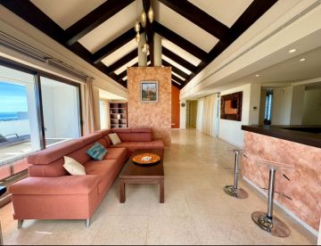 https://cdn.resales-online.com/public/iehb4l0uli/properties/b6ffcb702aa111f0ad0102e0405b089b/w1200/11-20939a0134ad724a8cb2a801094d15a4.jpg?v=1746626246